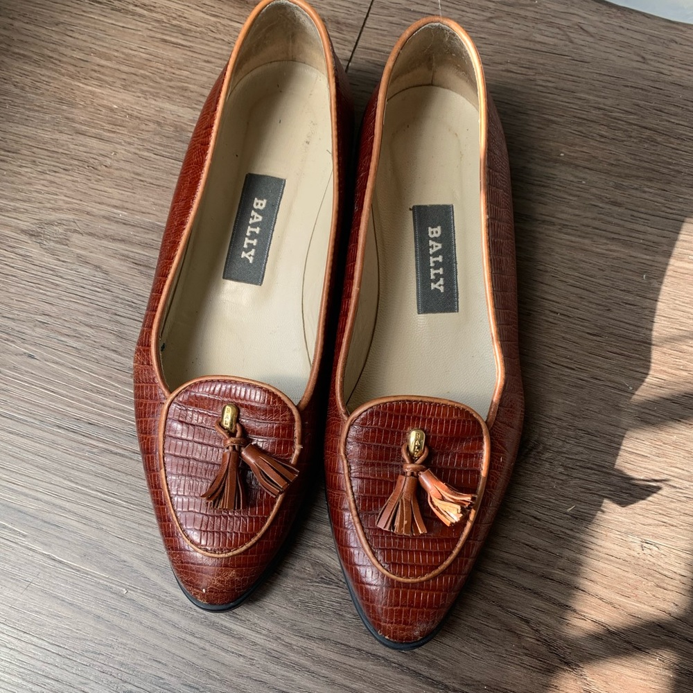 BALLY Brown leather loafers with tassels